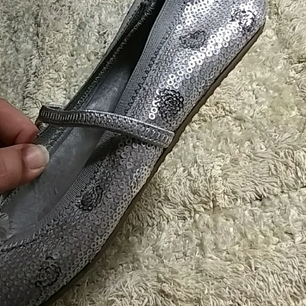Girls sequin dress shoes size 3.5M